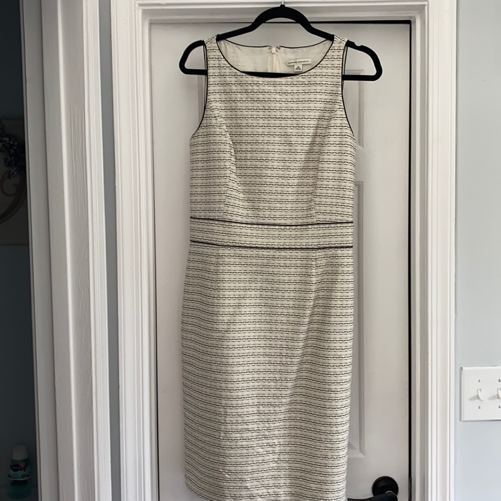 You will go bananas for this Banana Republic dress